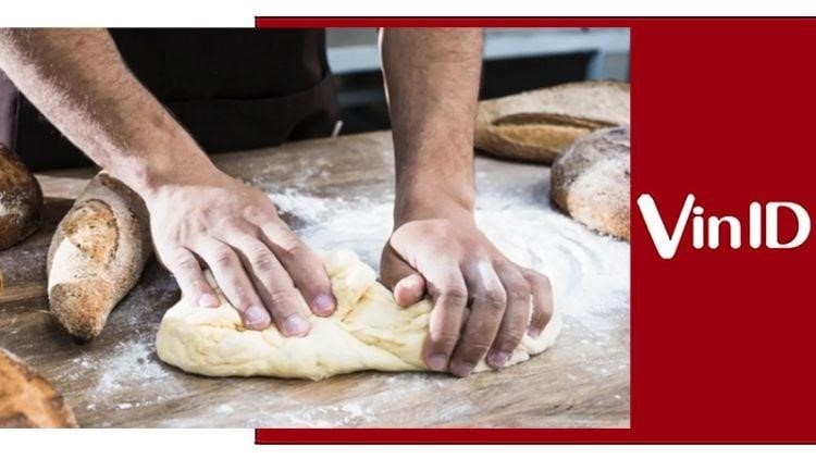 Bánh có thể được làm bằng cách nhào bột.